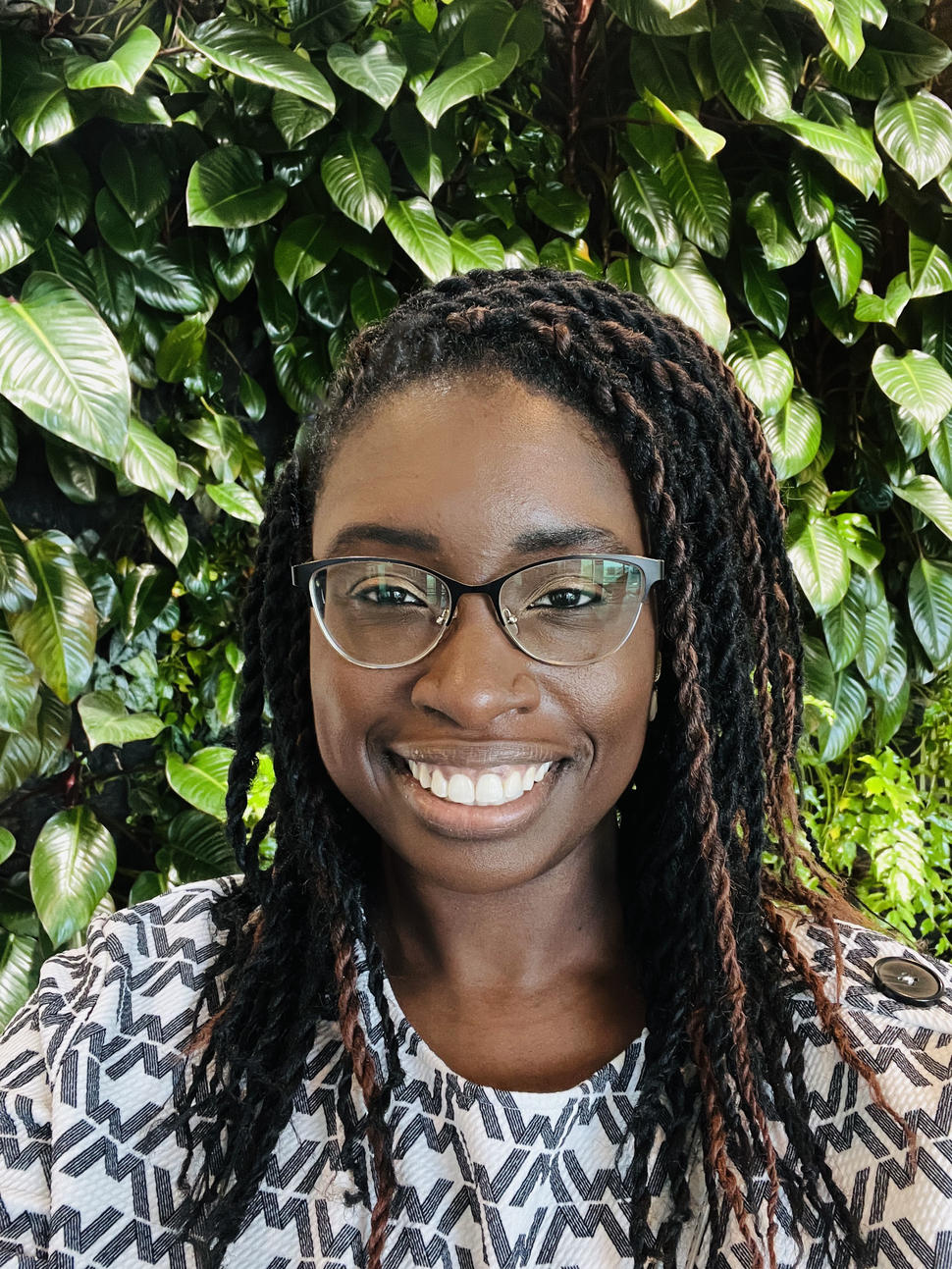 Jenelle Azore Headshot