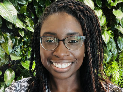 Jenelle Azore Headshot